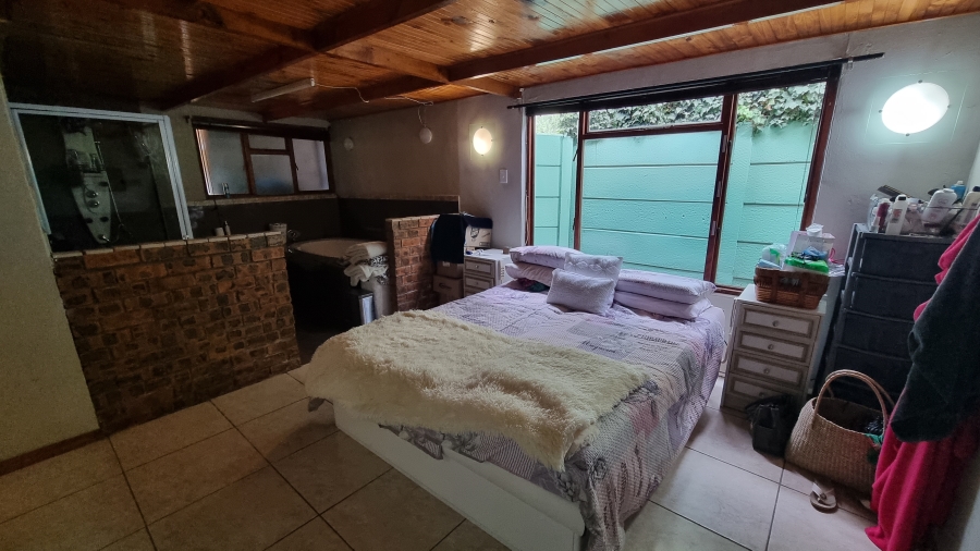 8 Bedroom Property for Sale in Die Bos Western Cape